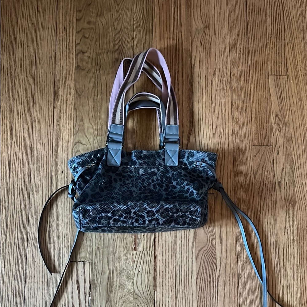 INZI Leopard Print Tote Bag